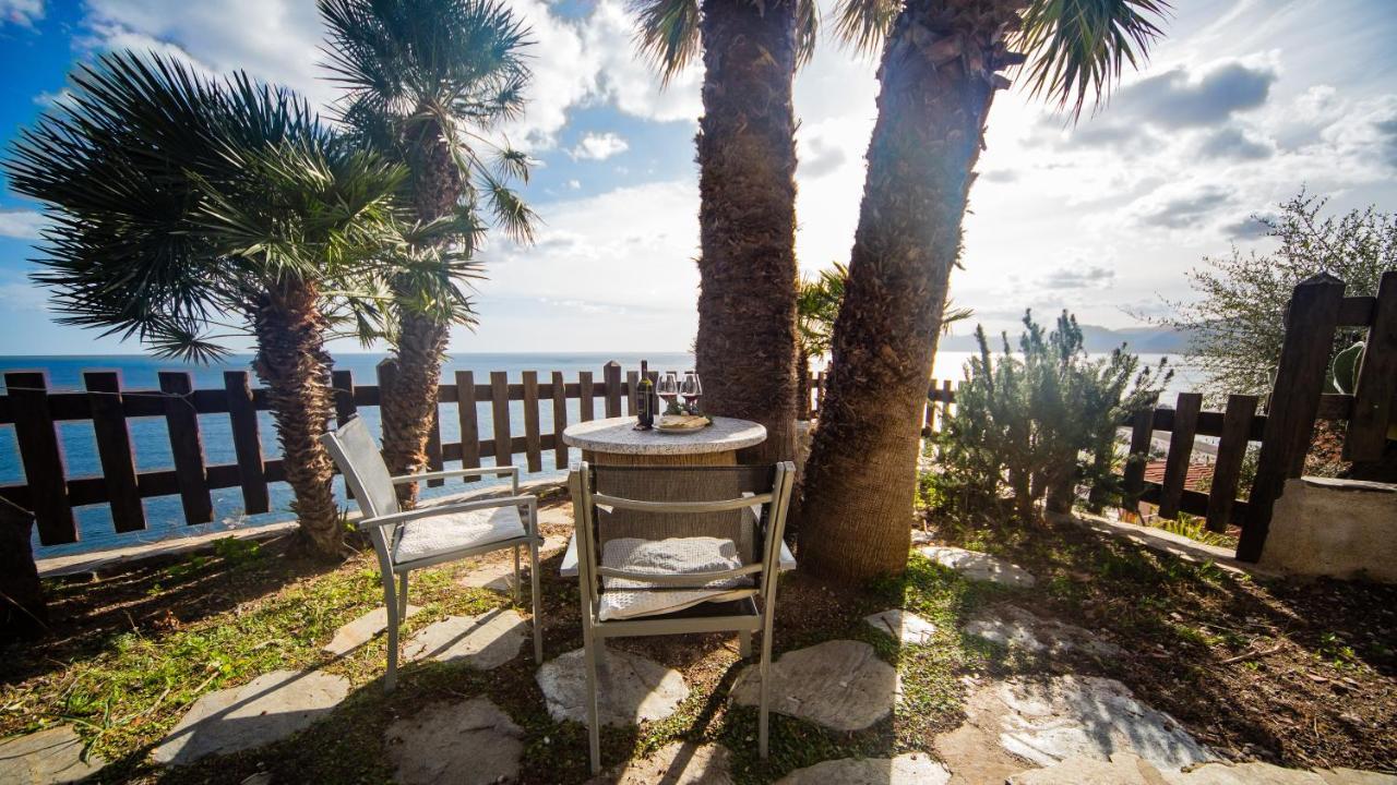 Апартаменти Casa Delta Delle Acque Vista Spettacolare E Giardino Кала-Гононе Екстер'єр фото